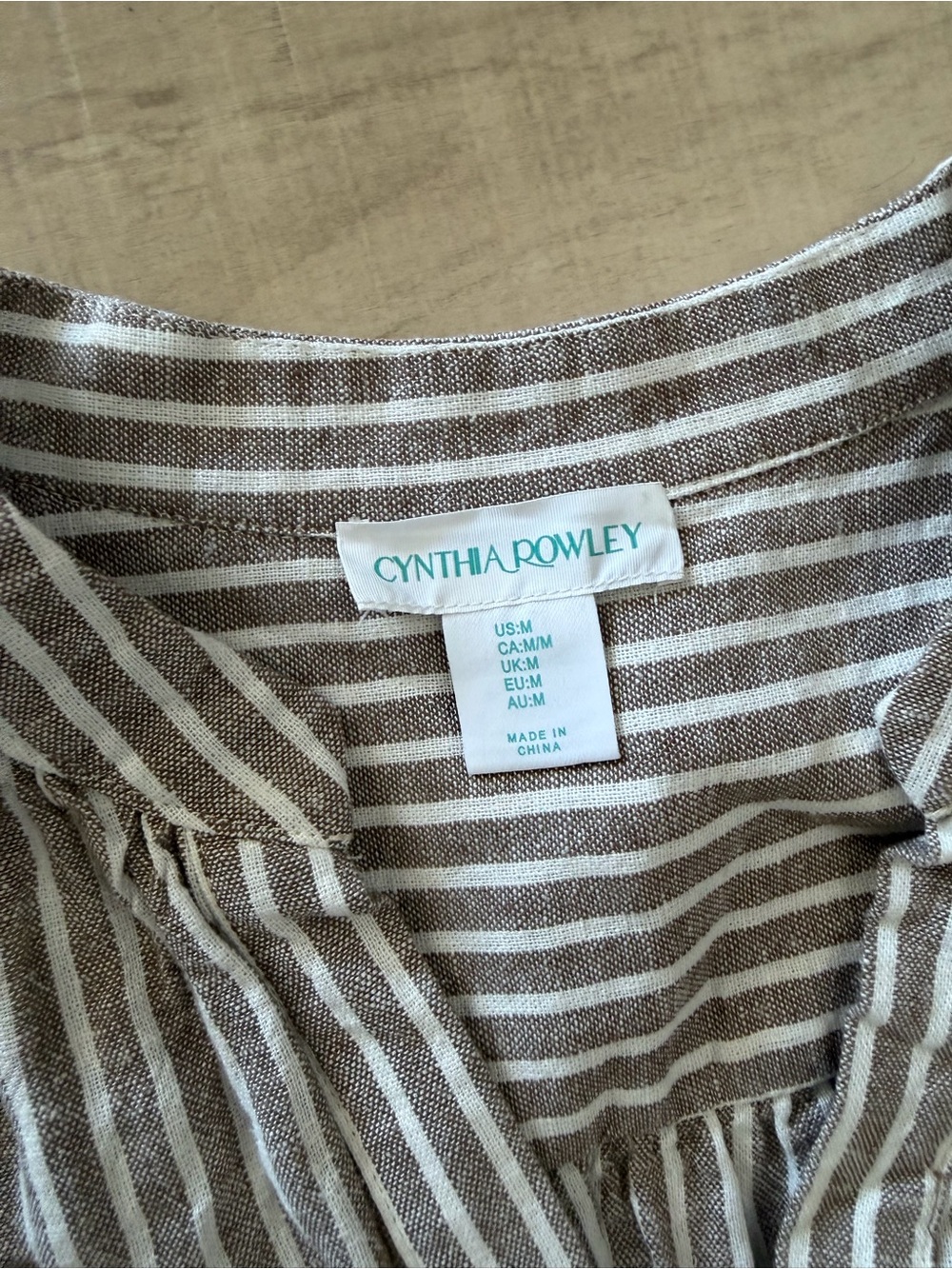 Cynthia Rowley Taupe & White Striped Button-Front Blouse M